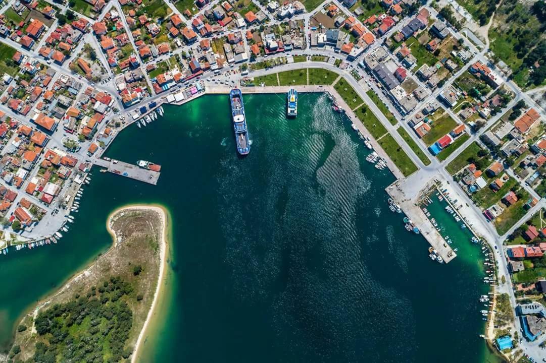 Dimitris Luxury Apartment ケラモティ エクステリア 写真